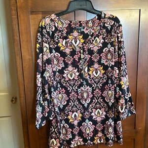 Roz and Alli 2X long sleeve beautiful color tunic. Very dressy looking.